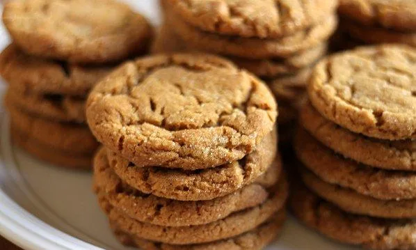 Bake Aunt Polly's Gingersnaps